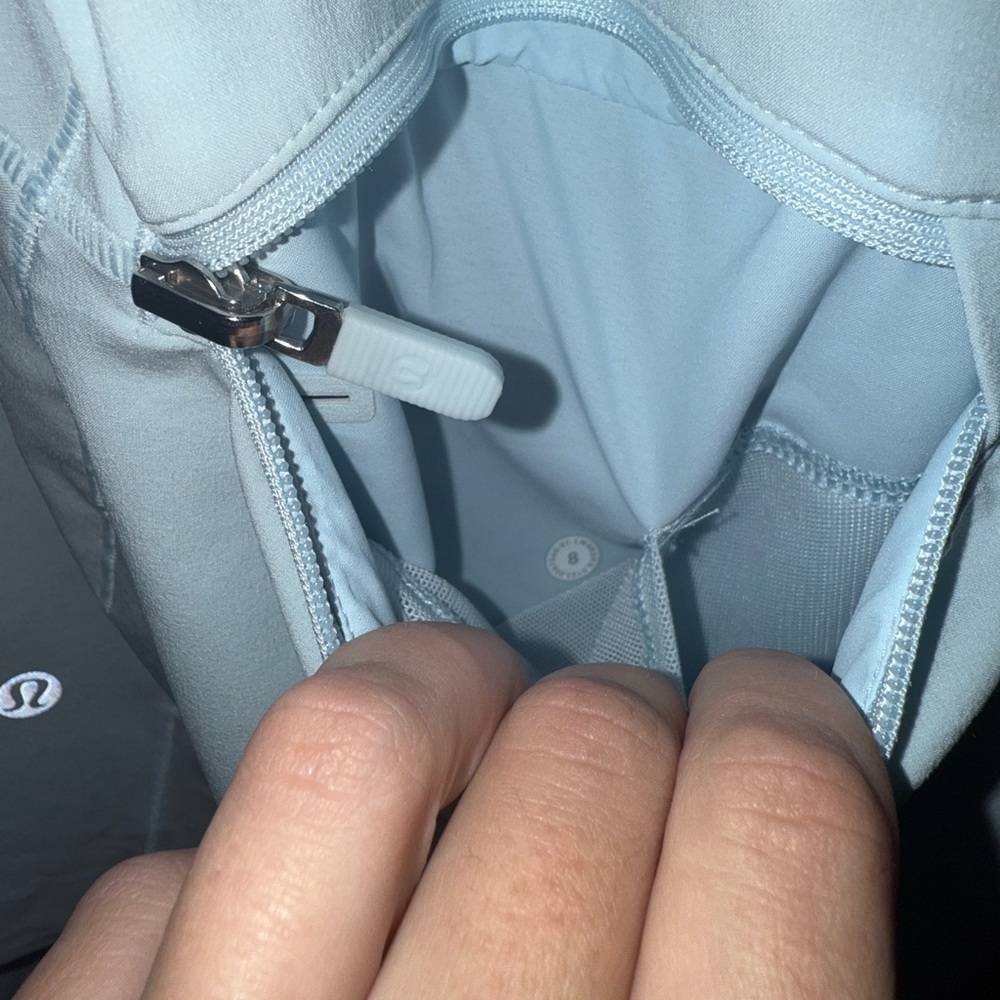 Lululemon Mist Over Windbreaker in Windmill $128 Size 8 - Picture 14 of 14